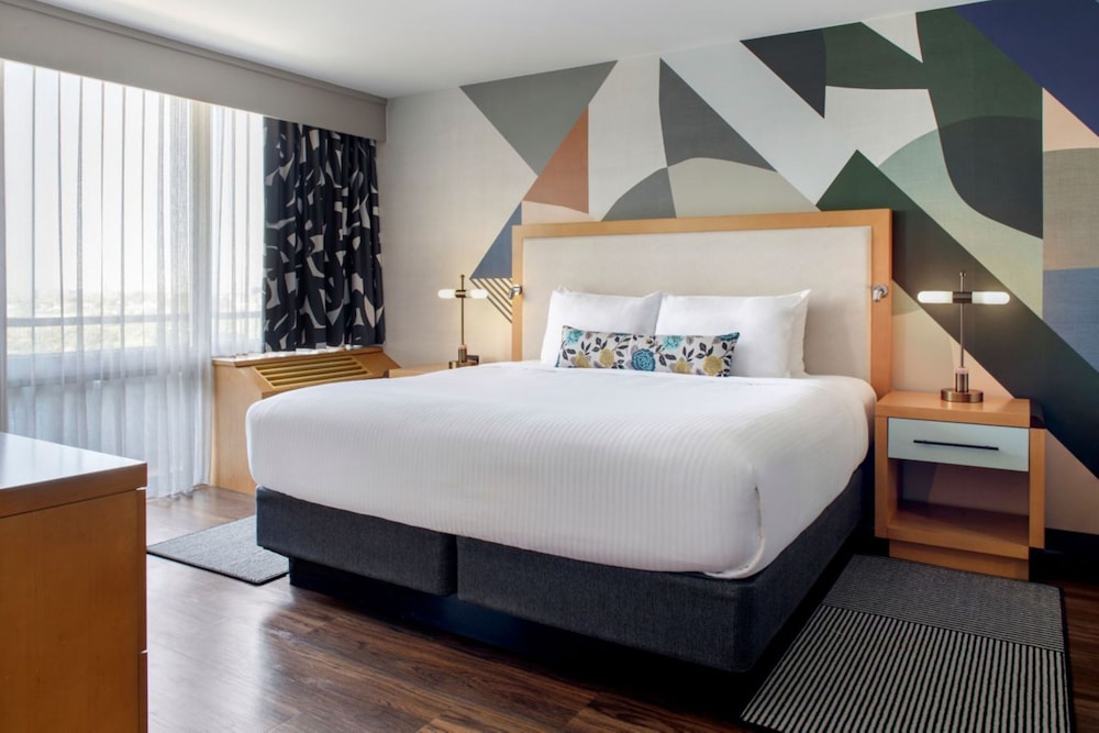 The Beeman Hotel 24/67