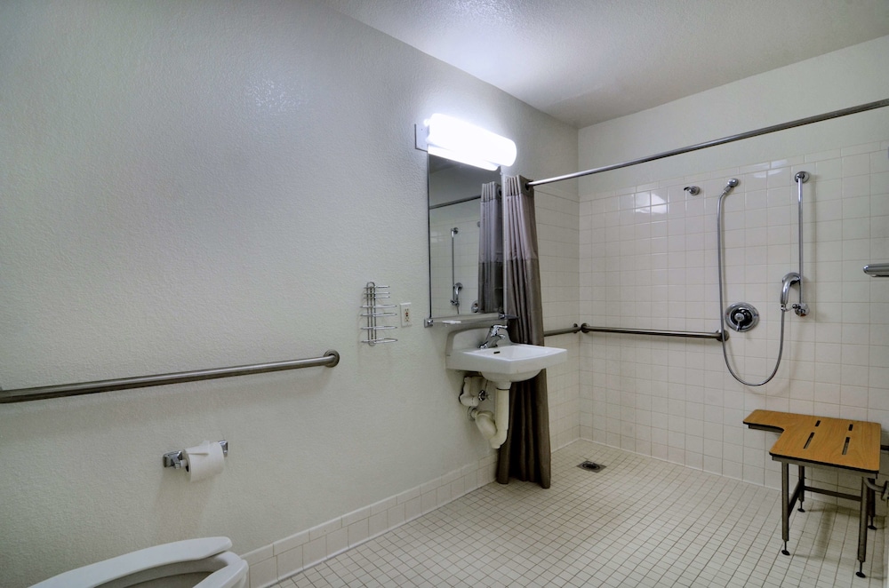 Motel6 Palm Desert, CA - Palm Springs Area 27/37