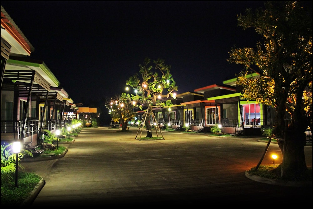 D-Sine Resort 13/100