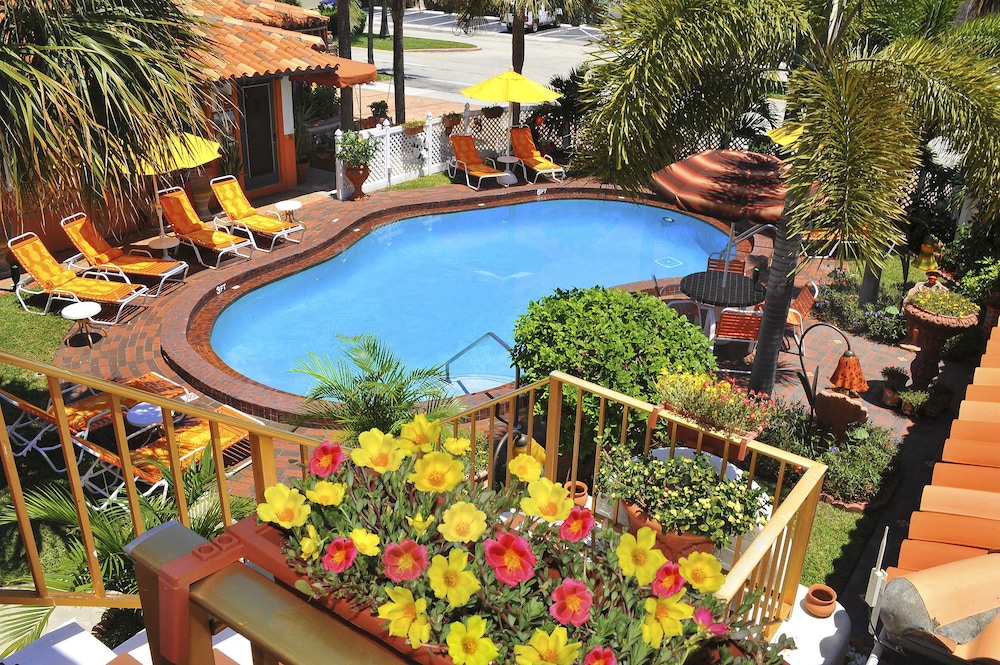 Blue Seas Courtyard 45/46