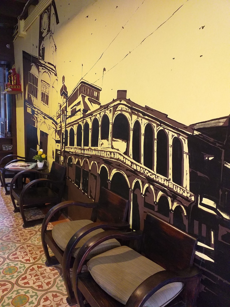 Sunny Hostel Phuket 28/29