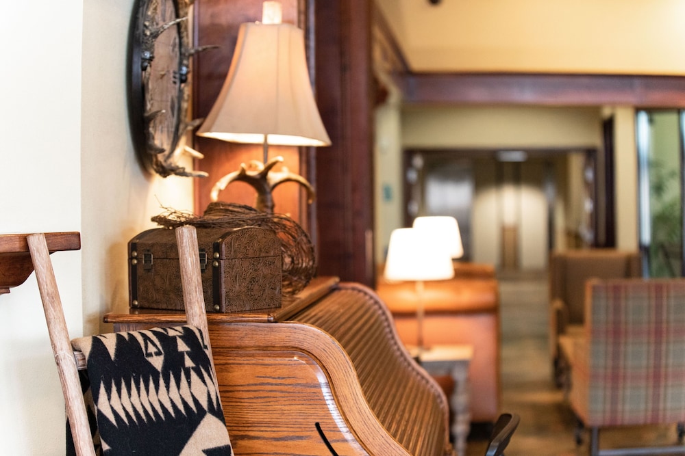 Oxford Suites Pendleton 23/54