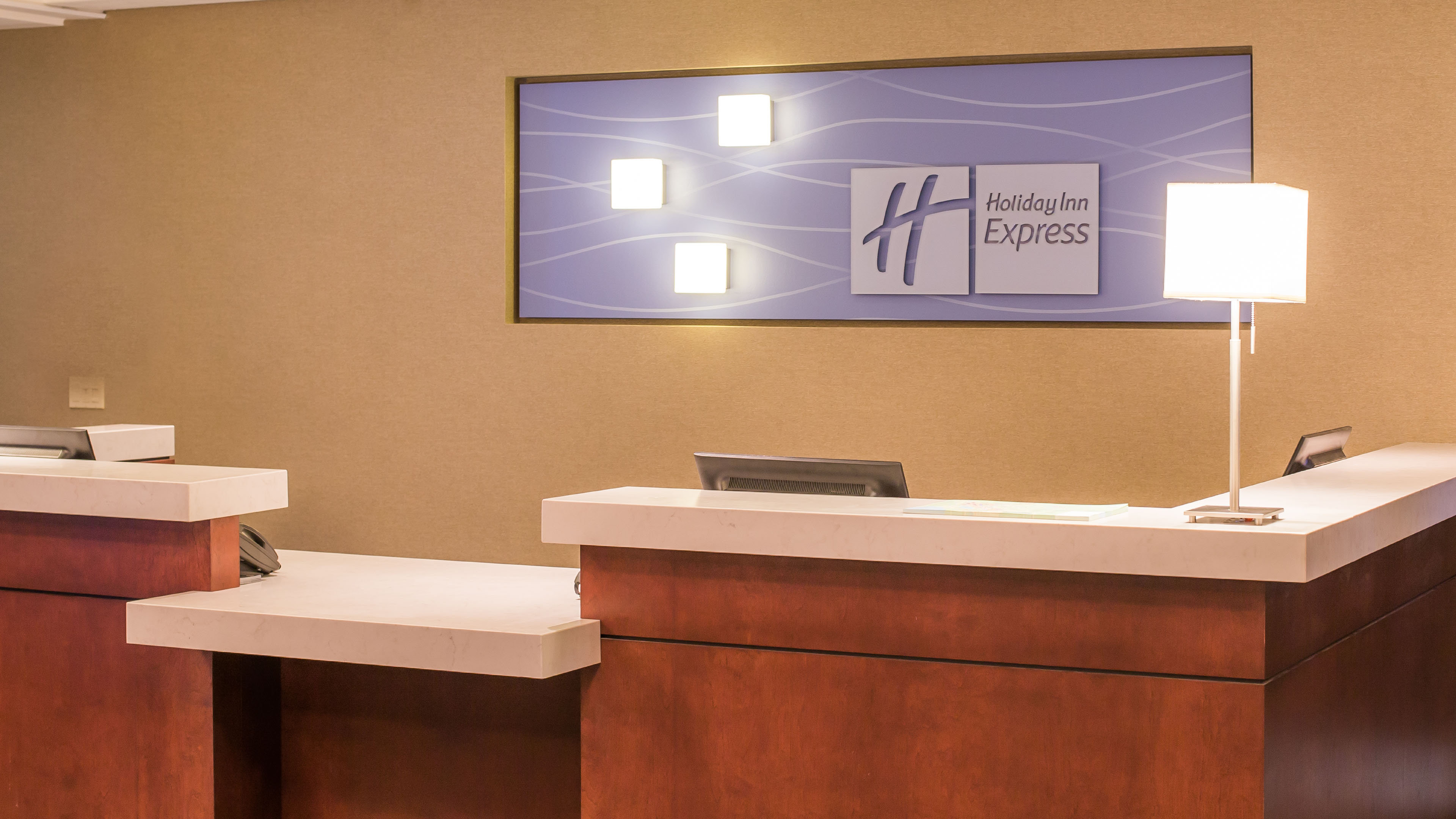 Holiday Inn Express And Suites Tremblant 5/50