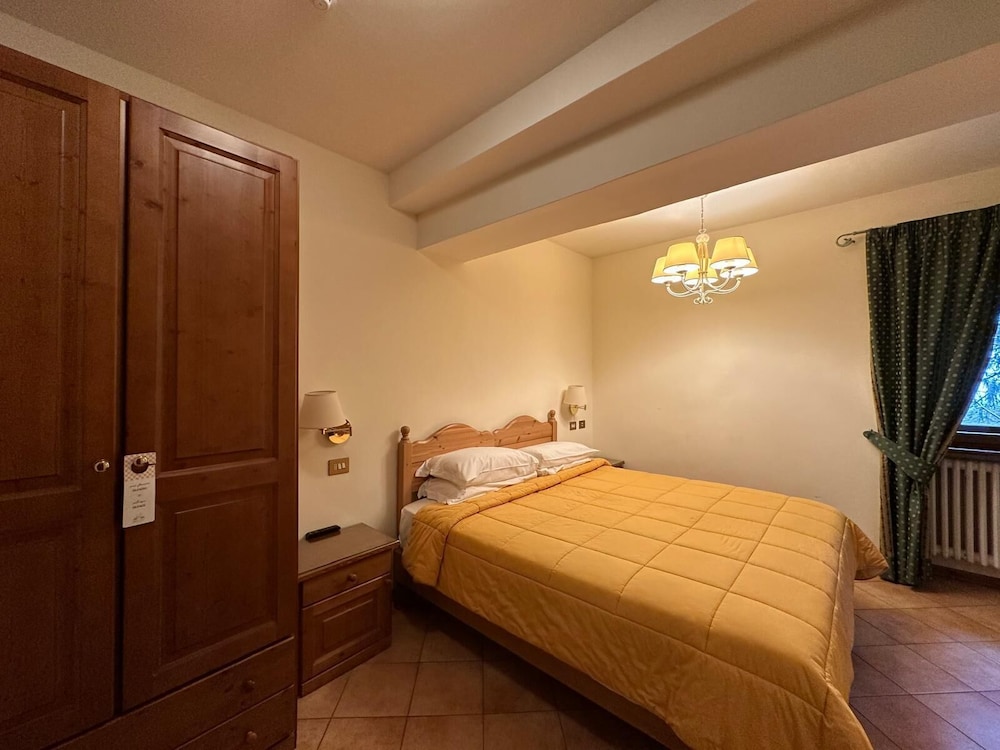 CLASSIC, DOUBLE OR TWIN BED, ANNEX