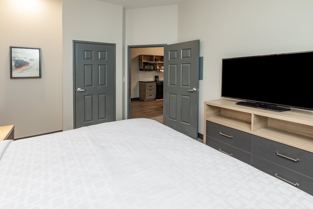 Candlewood Suites Mount Pleasant 16/67