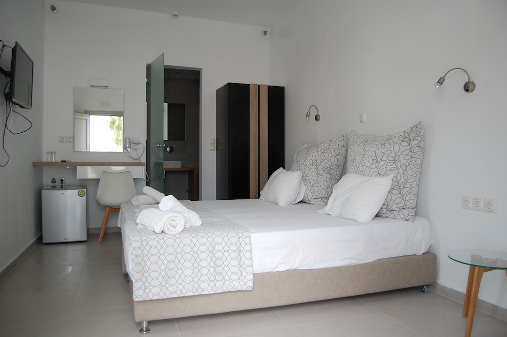 Hotel Kalisperis 15/50