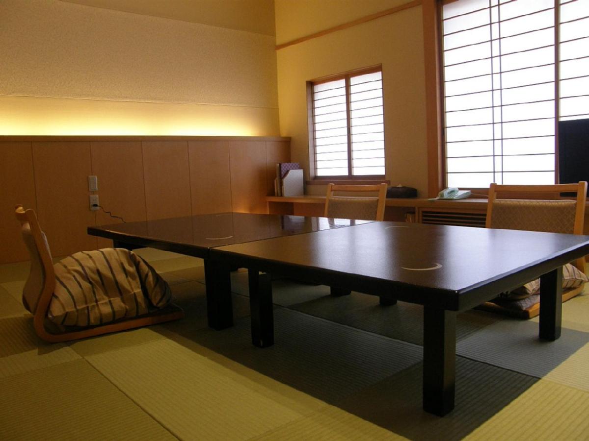Tsukino Sumika Atami Juraku Hotel 54/59