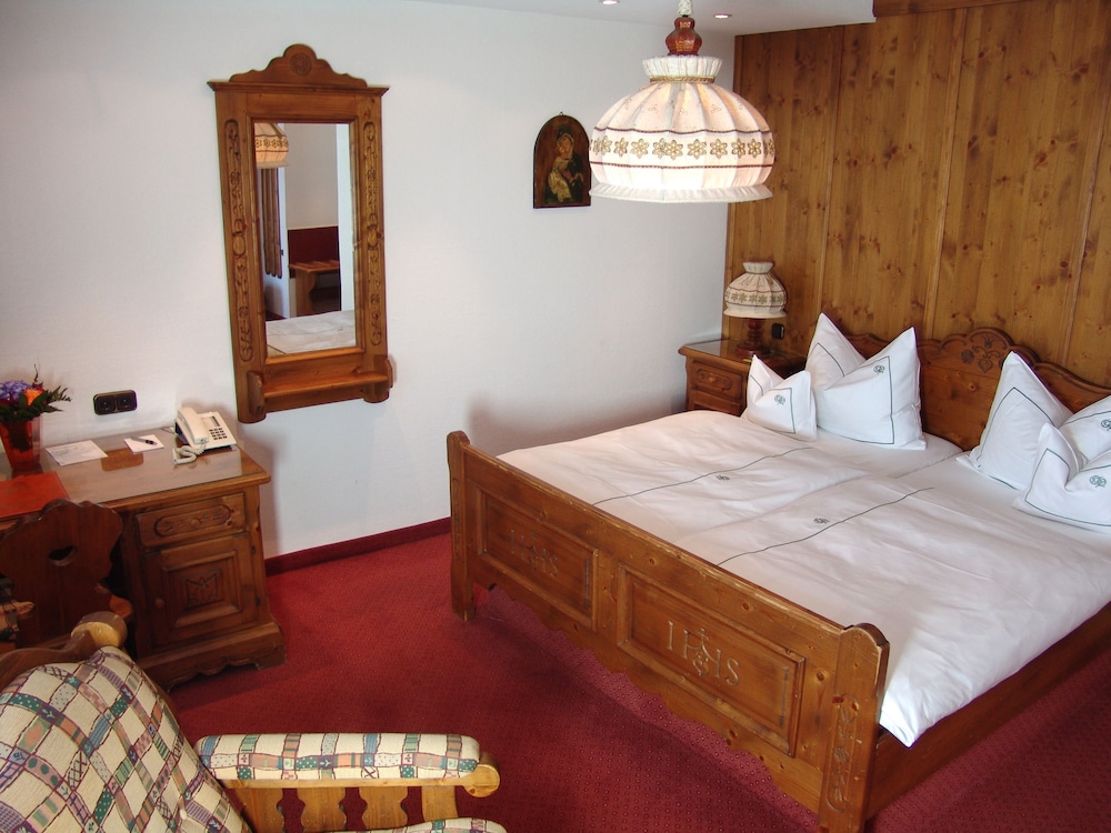 HOTEL COELLNER HOF 7/24