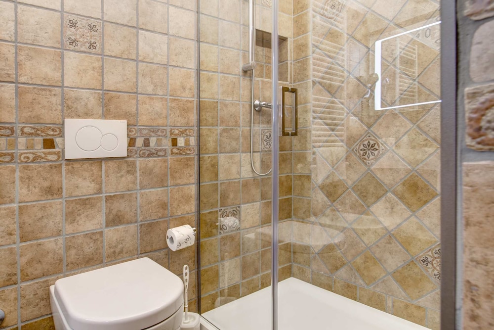 Albergo Villa Rioddi 48/50