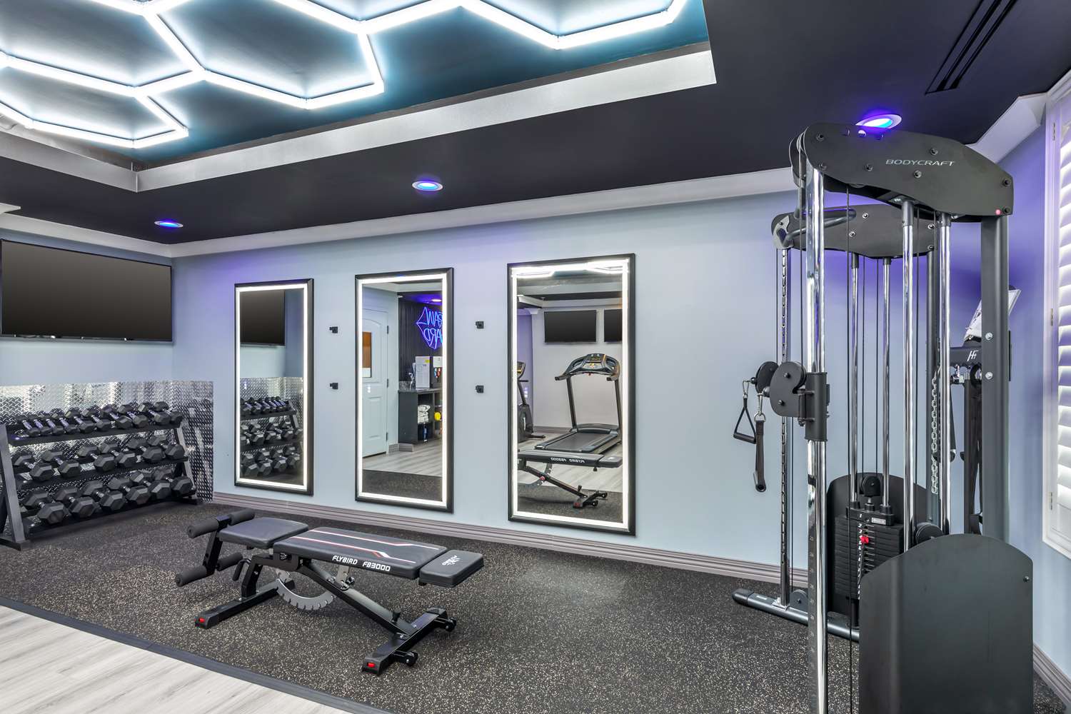 Best Western Plus Avita Suites 8/16