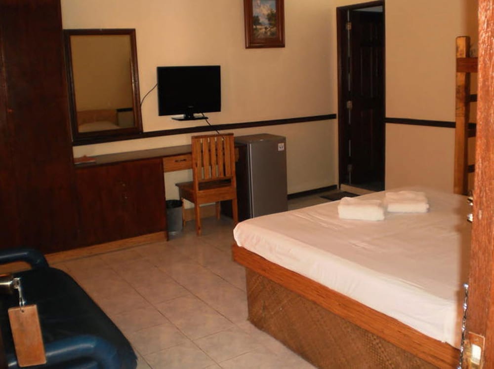 Casablanca Hotel Condominium 9/29