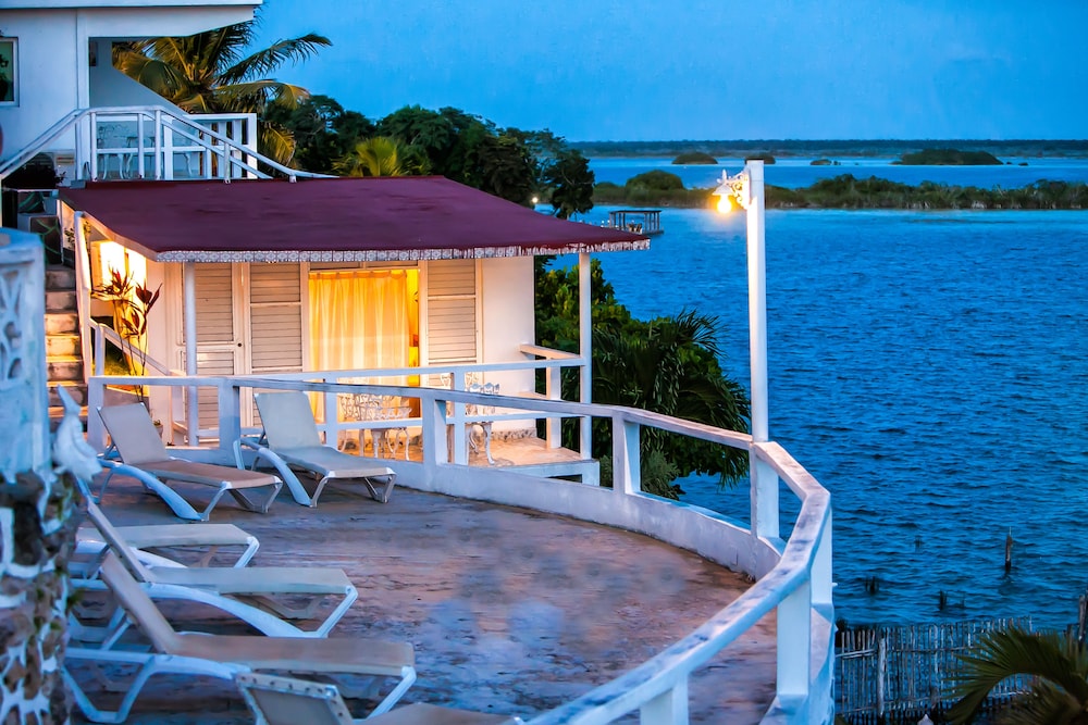Laguna Bacalar 41/44