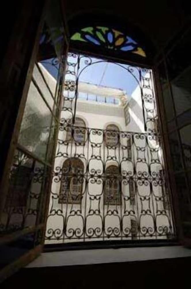 Riad Attarine 2/44