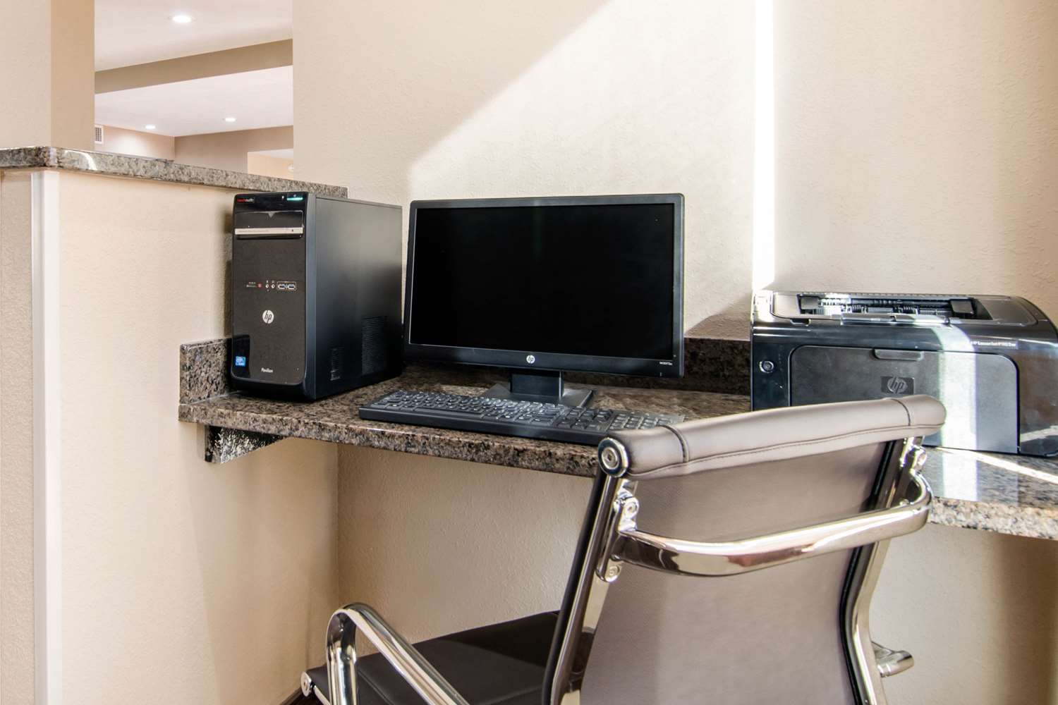 Comfort Inn and Suites Junction City Near Fort Riley 11/12