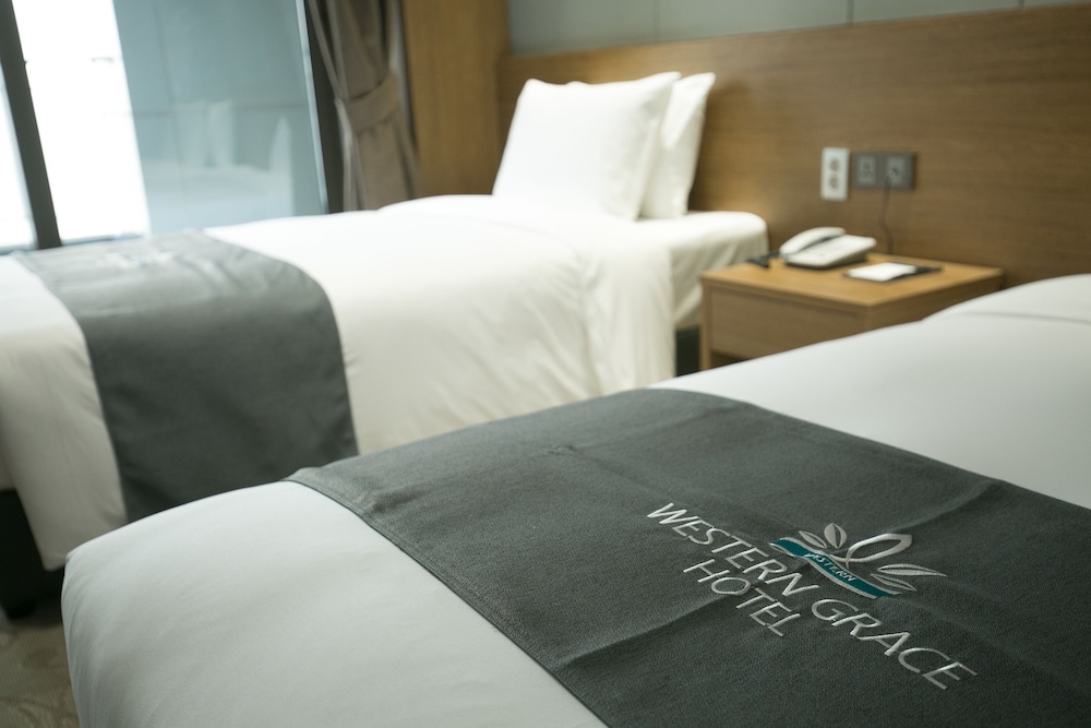 Western Grace Hotel 31/60