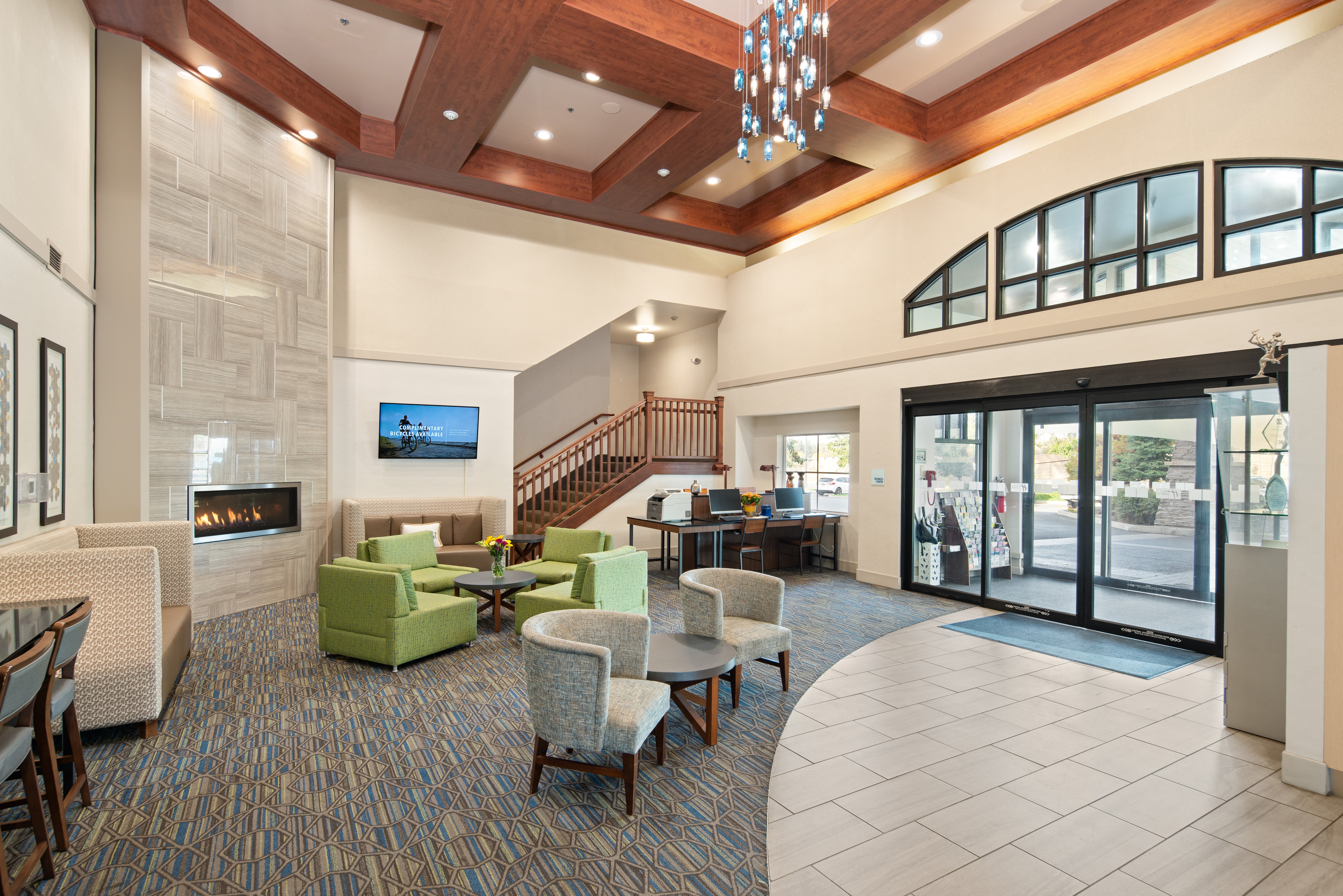 Holiday Inn Express and Suites Interstate 90 9/19