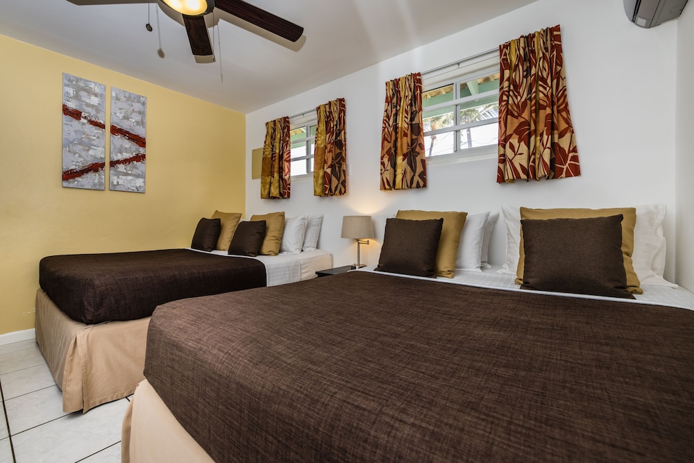 1 BEDROOM, SUITE