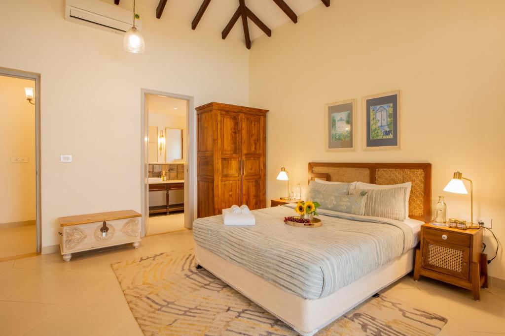 Elivaas Celest - 4 BHK Villa with private pool, Arpora 18/59