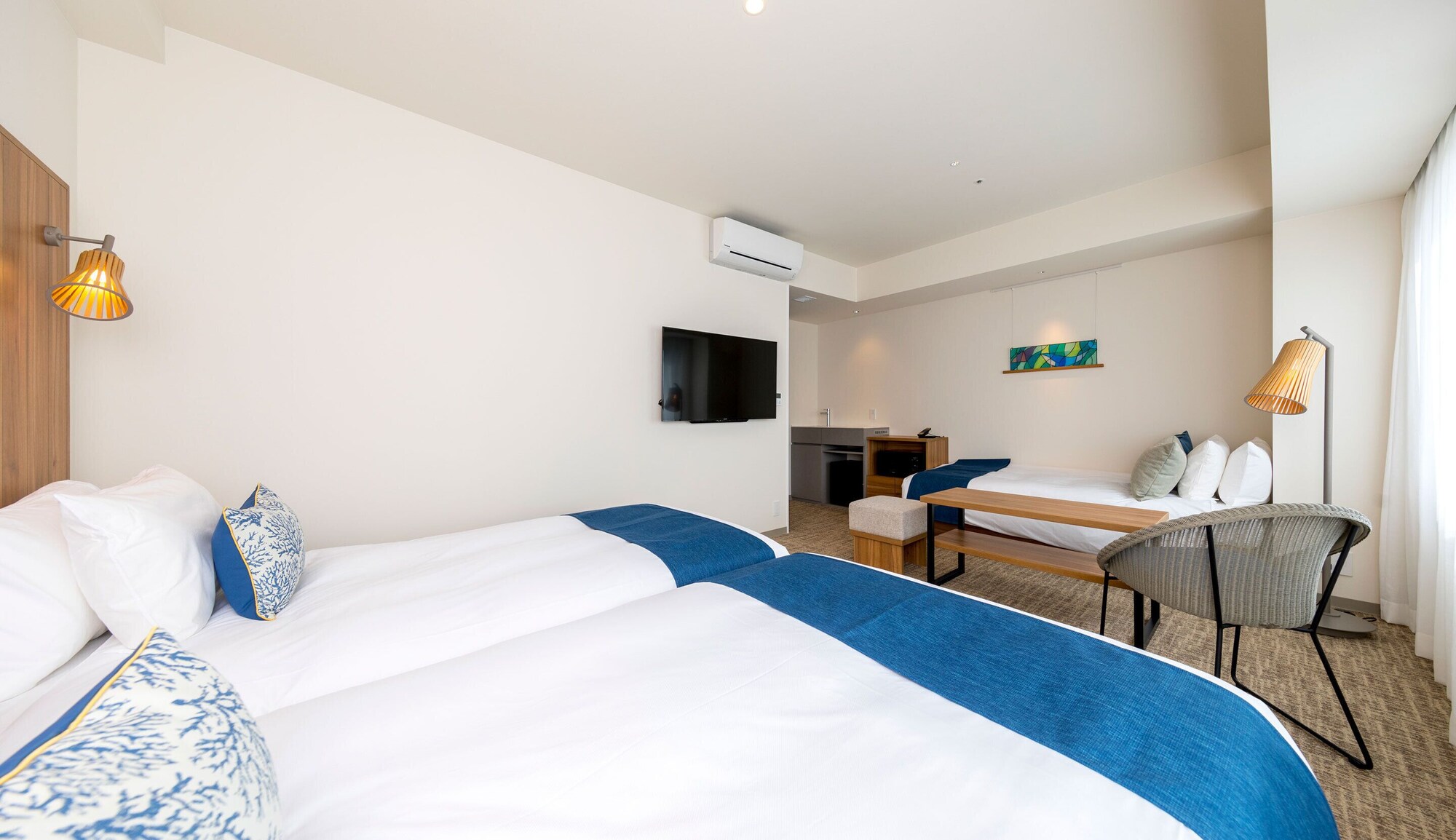 Residential, Family, Single, Twin Beds
