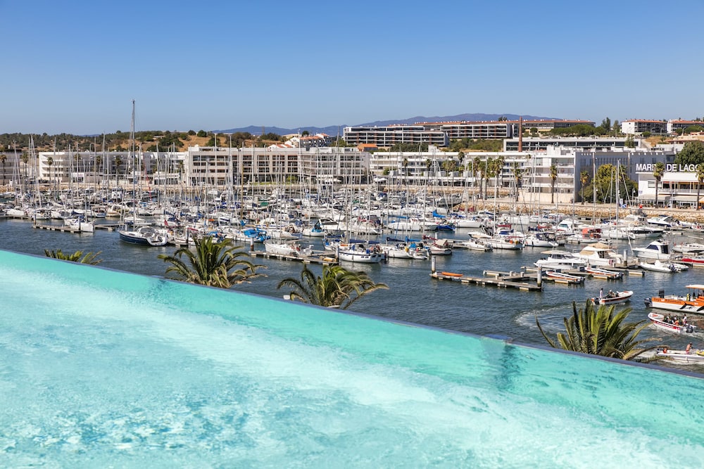 Lagos Avenida Hotel - Adults Only 12/65