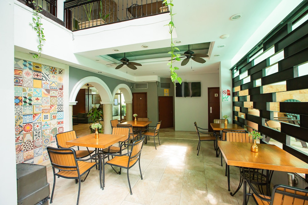 Nacional Hotel Merida 39/50