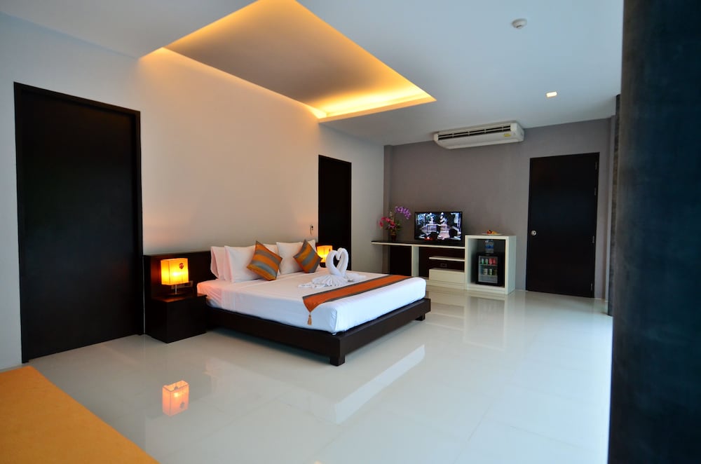 TWO BEDROOM POOL VILLA (6A)