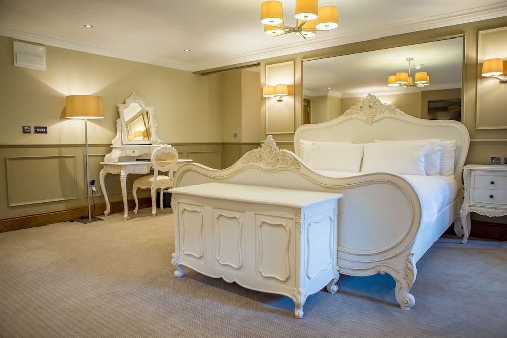 BOWFIELD HOTEL AND COUNTRY CLUB photo3