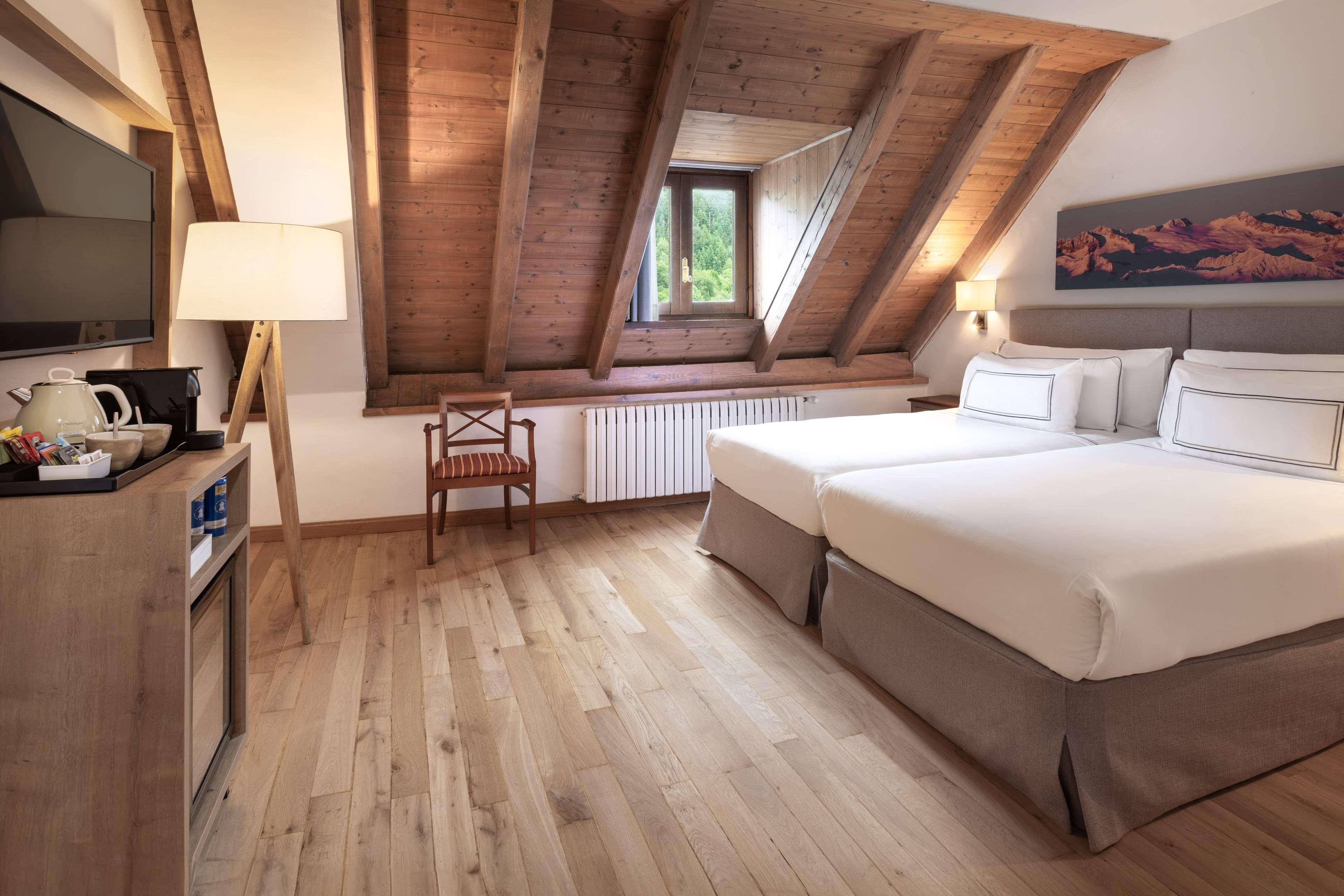Connecting, Melia، Hotel de Tredos Baqueira Affiliated by Melia 2/10