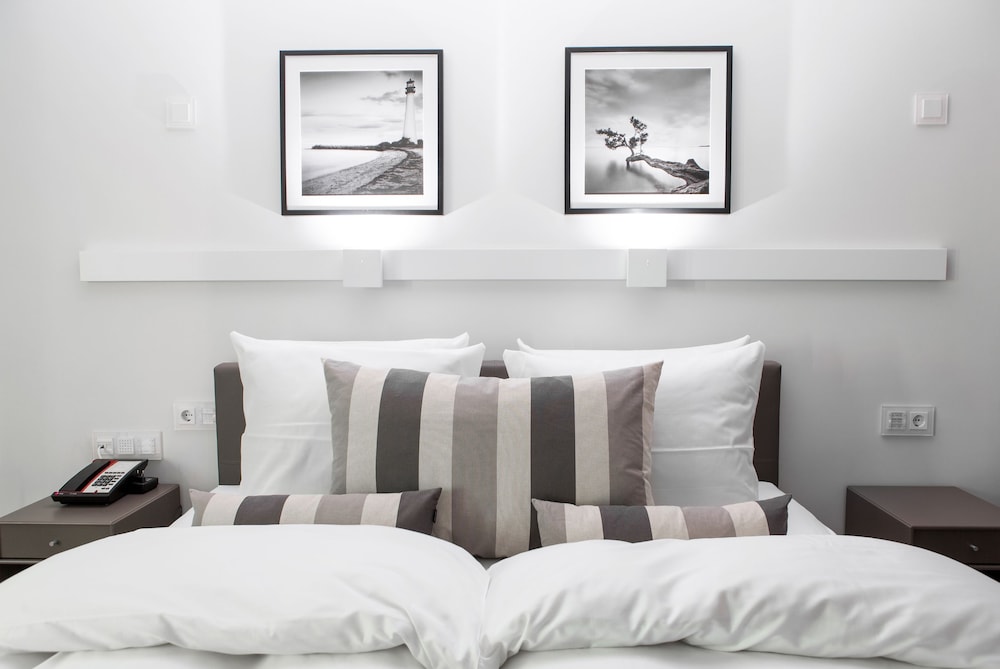 Black Pearl Luxury Apartments 17/67