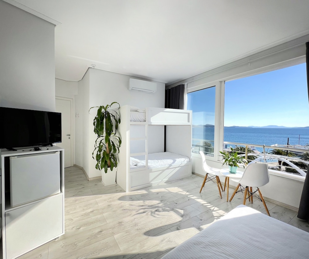 Hotel Joan 32/50