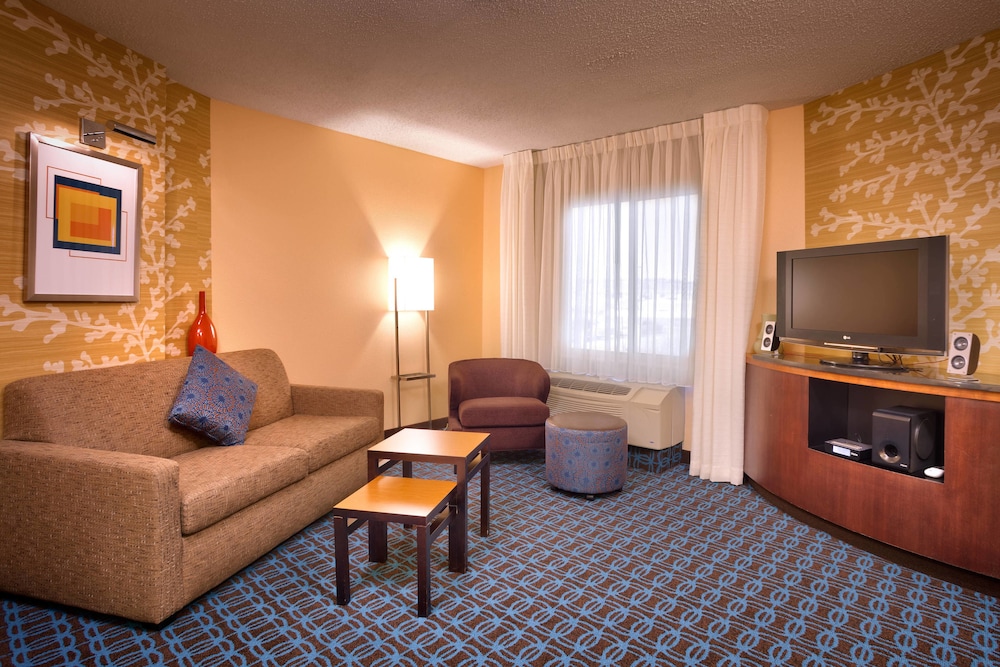 Fairfield Inn Suites Gillette 11/24
