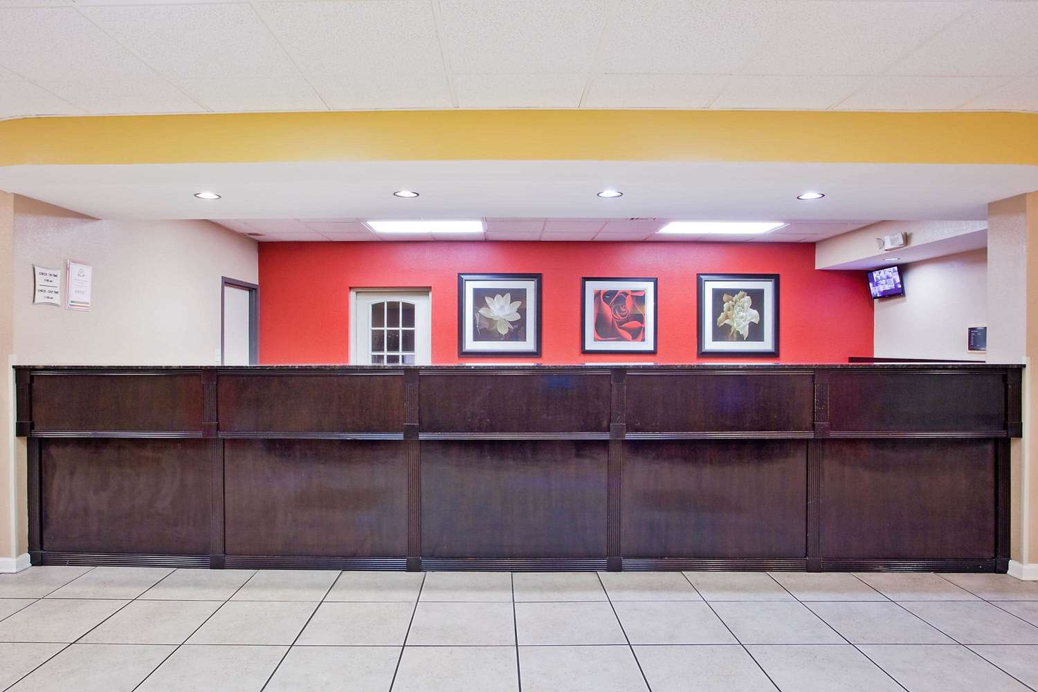 La Quinta Inn & Suites by Wyndham Memphis Airport Graceland 5/71
