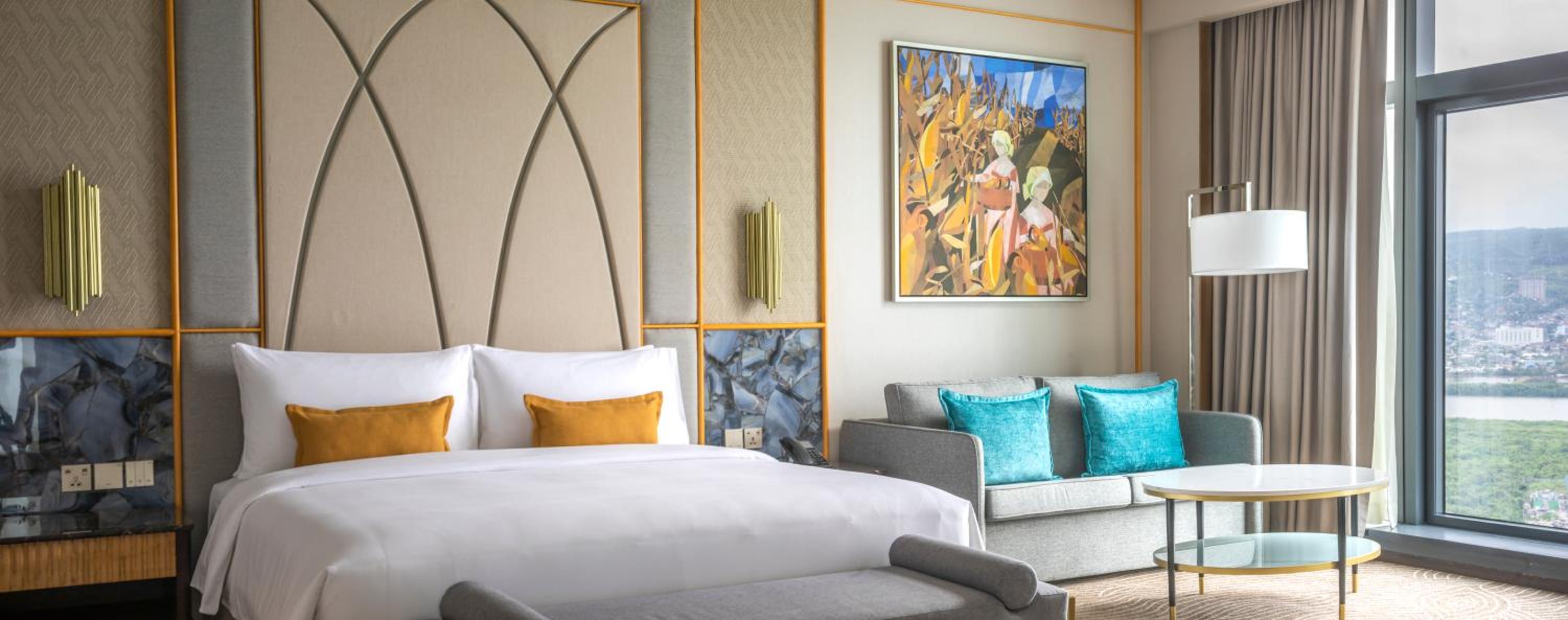 غرفة ثلاثية بسرير كينج، Fili Hotel at NUSTAR Resort & Casino Cebu 6/9