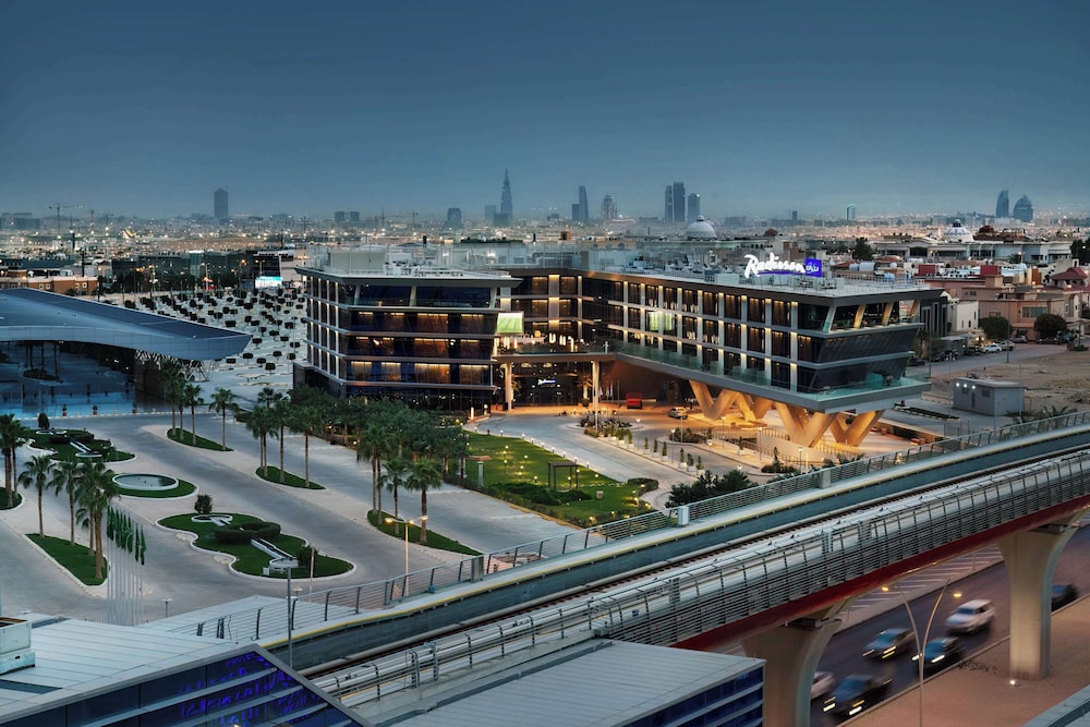 فندق راديسون بلو مركز الرياض للمؤتمرات والمعارض(Radisson Blu Hotel Riyadh Convention & Exhibition Center) 4/50