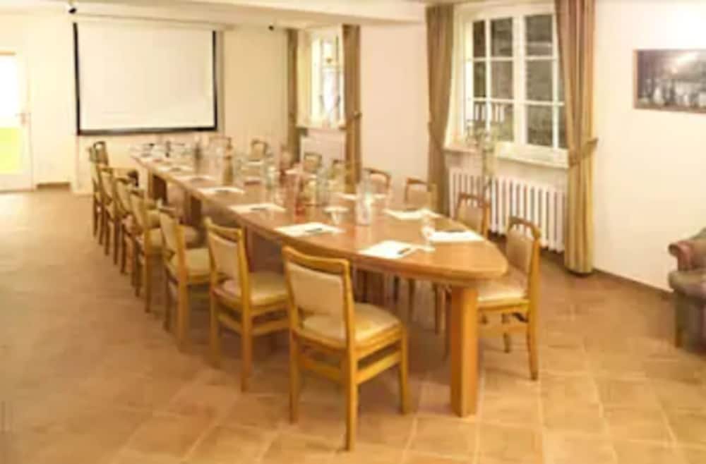 Churfuerstliche Waldschaenke Moritzburg 45/62