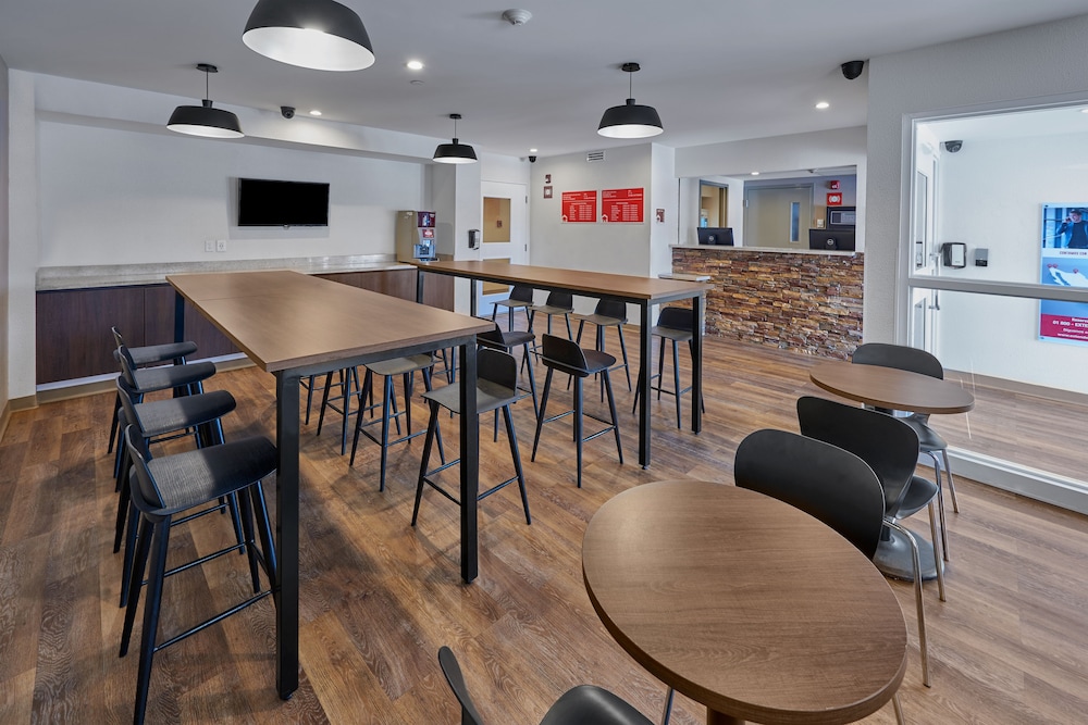 Extended Suites Queretaro Juriquilla 33/50