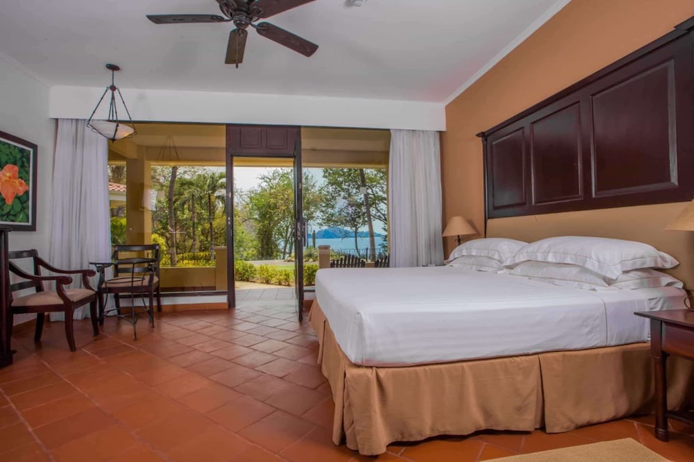deluxe, bay view