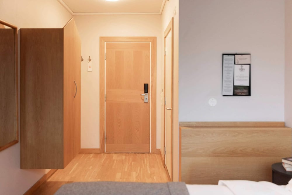 Compact, Double Bed، Home Hotel Bryggeparken 7/7