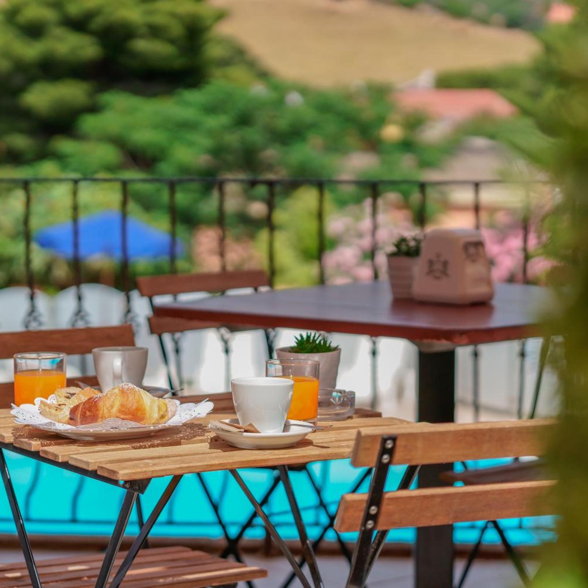 Hotel Solanas 44/63