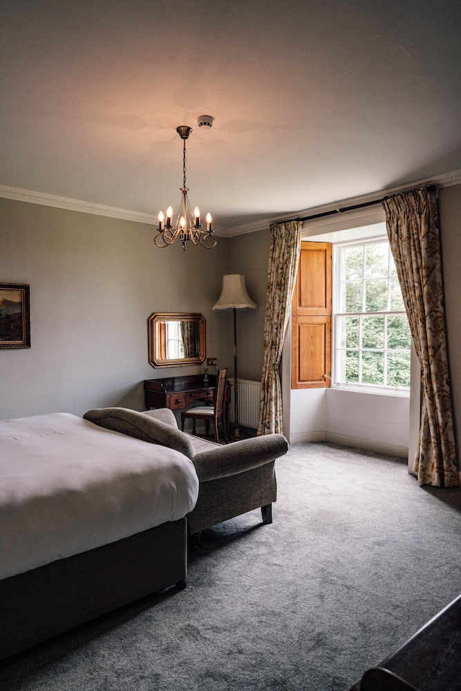 FORSS HOUSE HOTEL 12/40