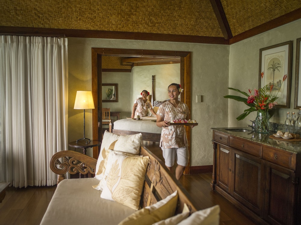 Pacific Resort Aitutaki 7/23