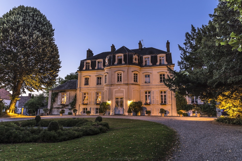 Hotel Chateau Clery 34/37
