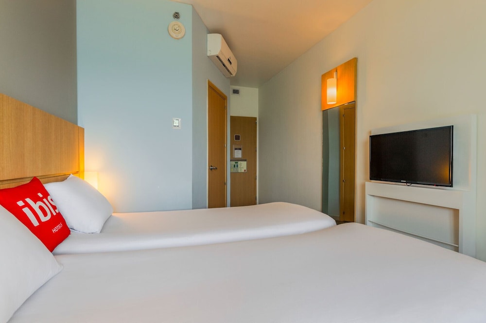IBIS CARTAGENA MARBELLA 29/64