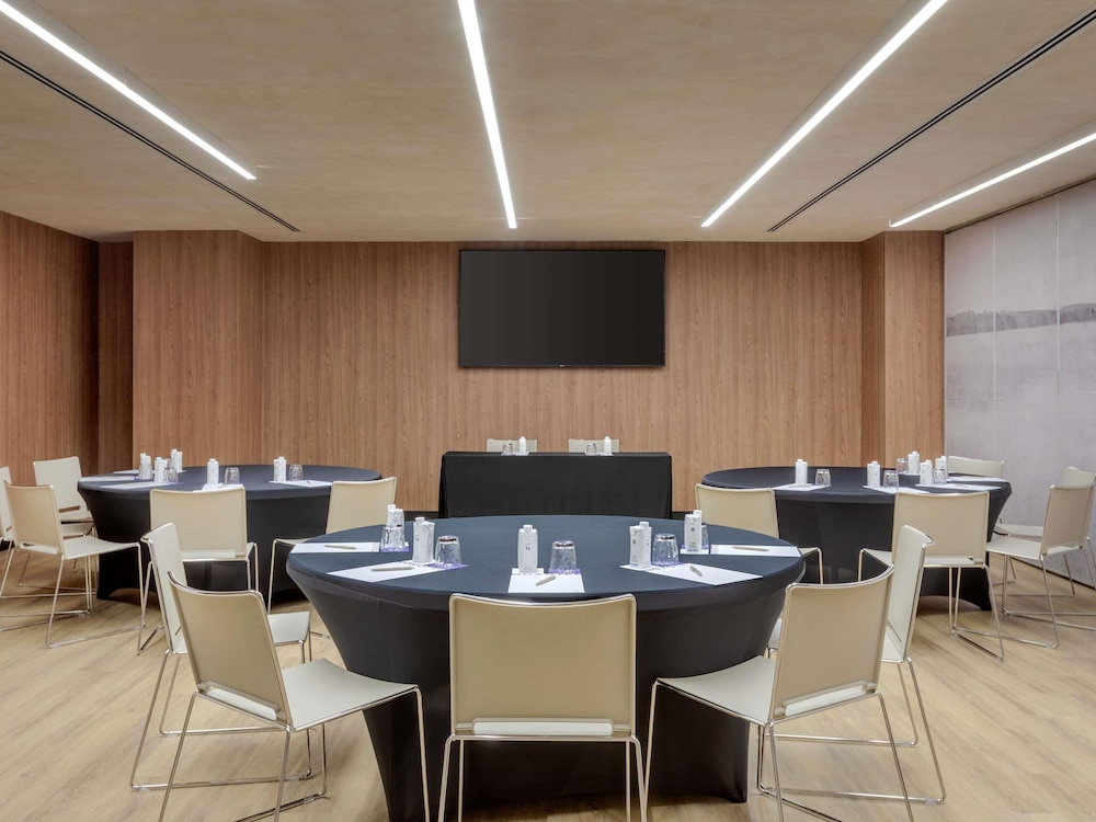 Novotel Valencia Lavant 53/65