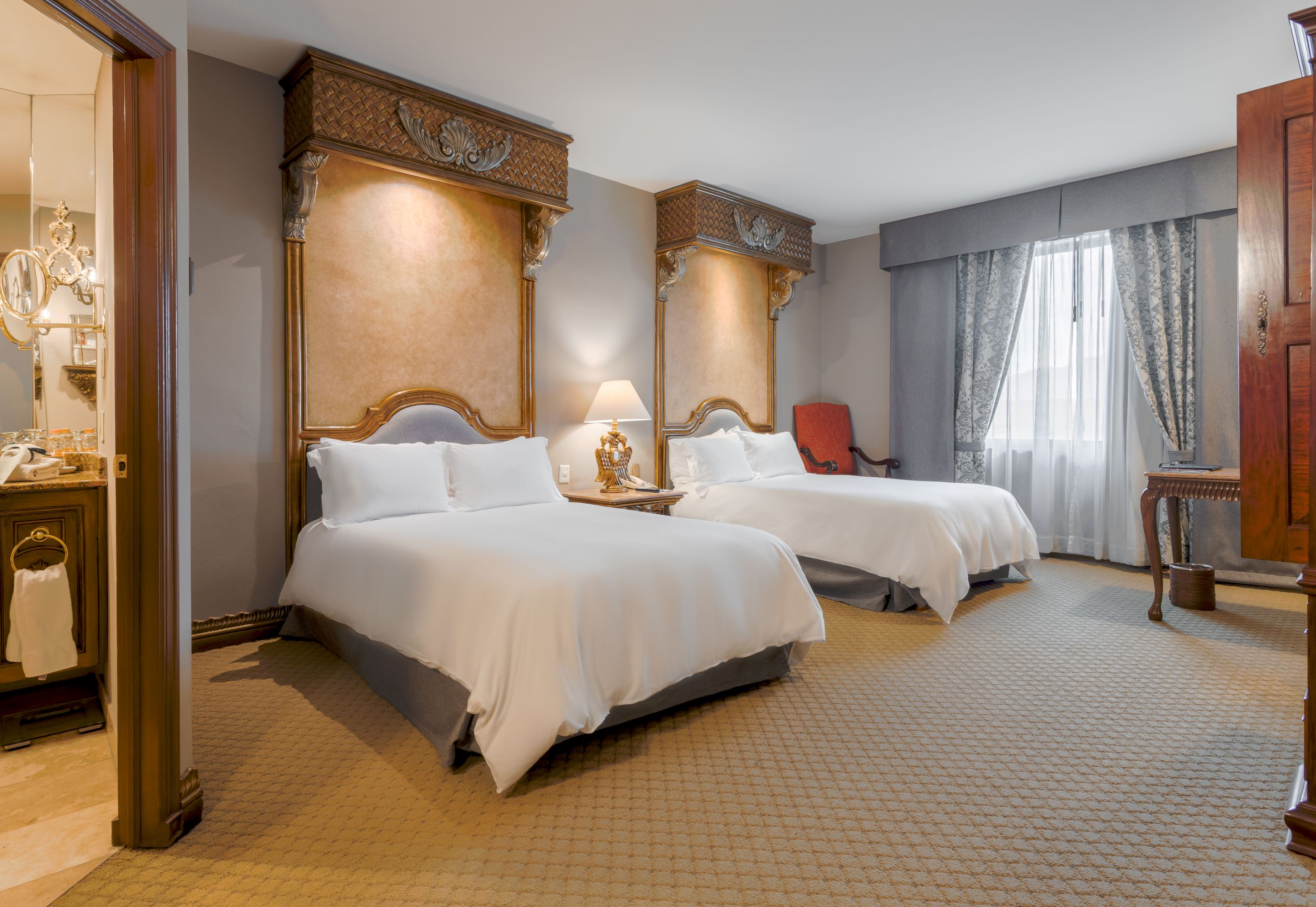 Master, Suite, 2 Double Beds