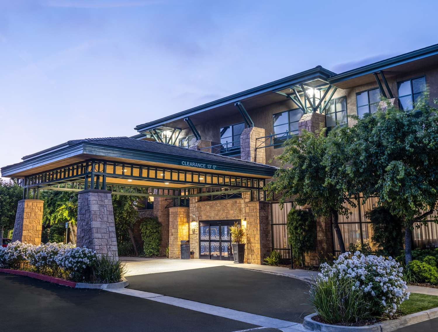 HAMPTON INN SUITES AGOURA HILL in AGOURA HILLS - CA