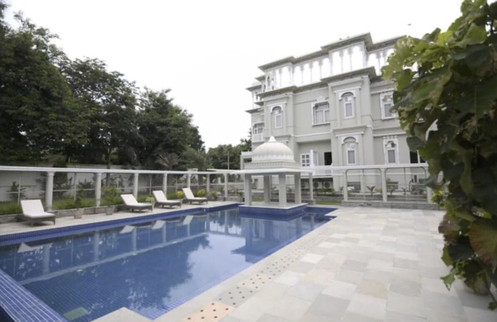 The Tiger Villa 50/55