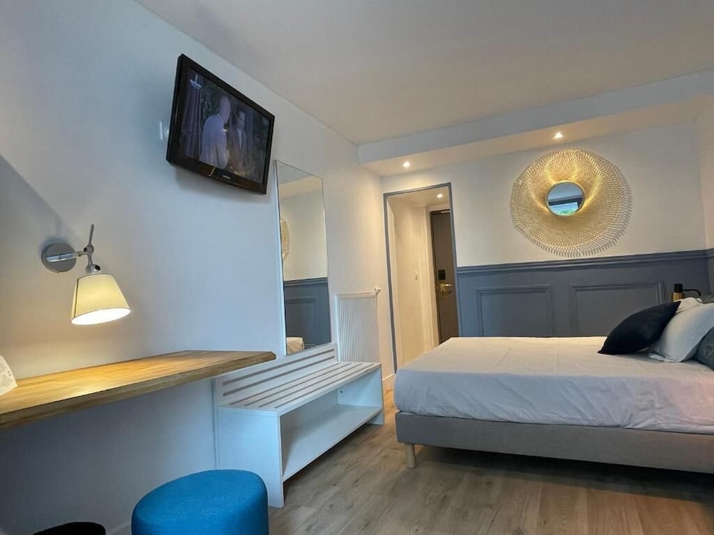 SUPERIOR, DOUBLE BED
