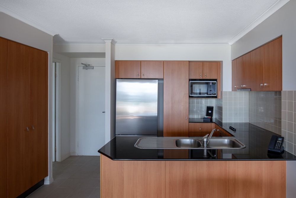 Mantra Coolangatta Beach 32/63