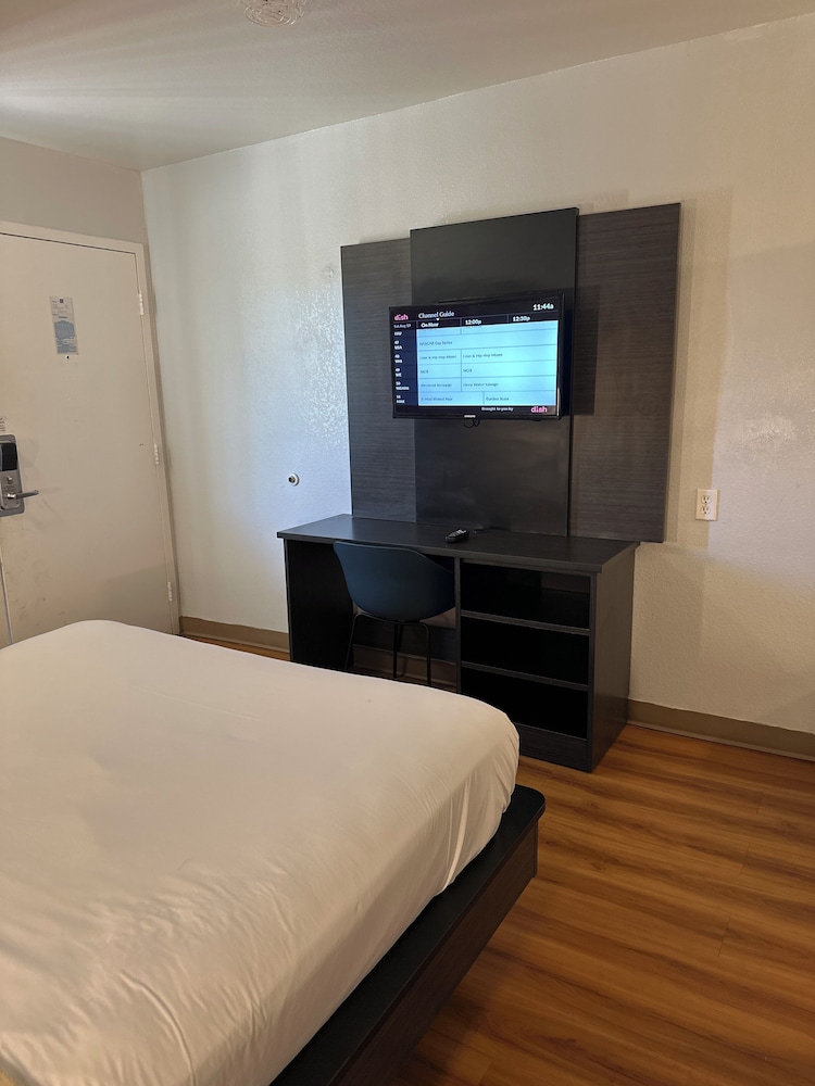 Motel6 Gulfport, MS – Airport 16/48